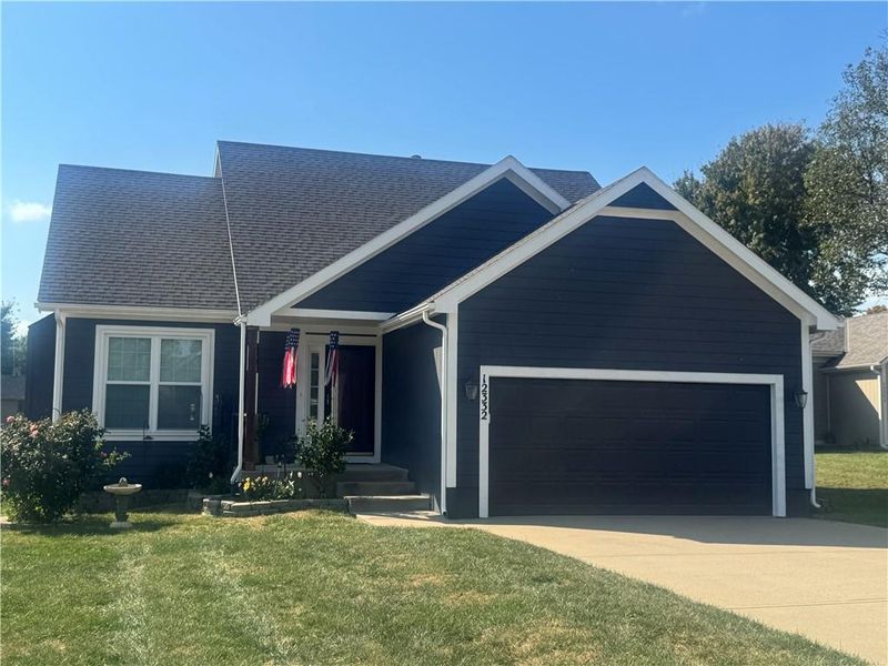 12332 S Clinton St, Olathe, KS 66061
