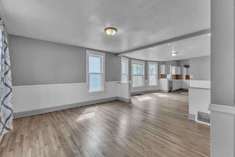 3222 Penn St, St Joseph, MO 64507