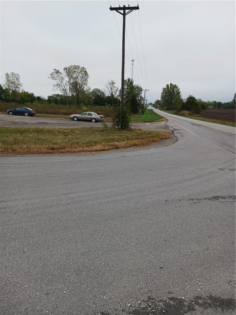 1091 Se Highway 13 Hw, Leeton, MO 64761