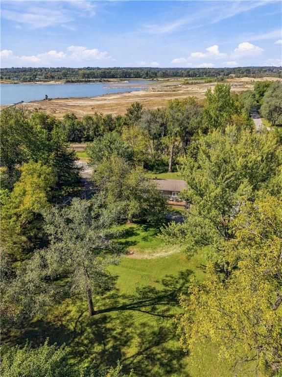 4845 Clare Rd, Shawnee, KS 66226