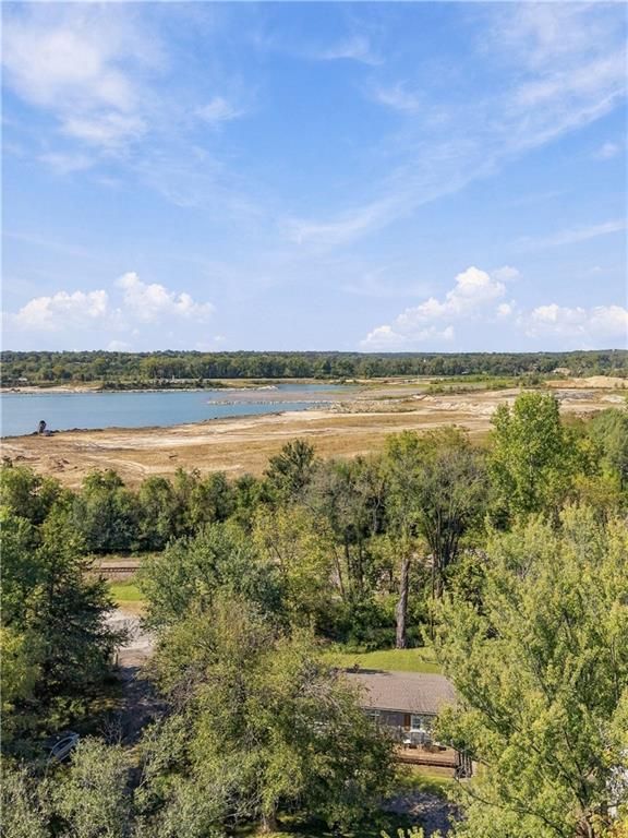 4845 Clare Rd, Shawnee, KS 66226