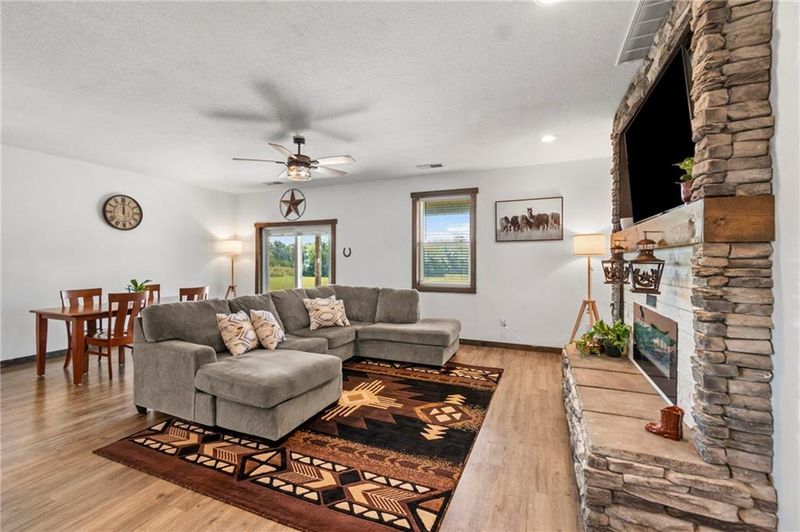 114 SW 1451st Rd, Holden, MO 64040