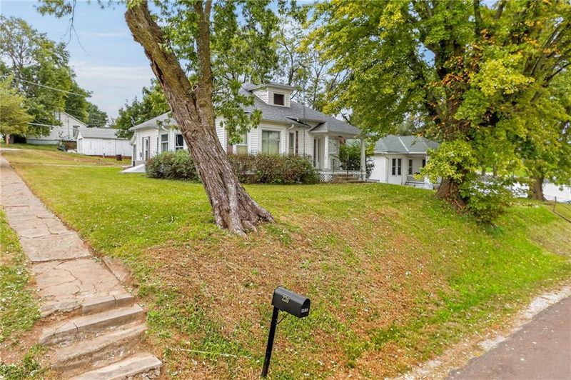 236 Seneca St N, Troy, KS 66087