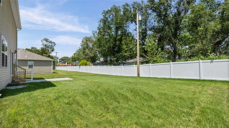 710 N 86th Ter, Kansas City, KS 66112