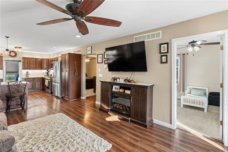 402 S Olive St, Gallatin, MO 64640