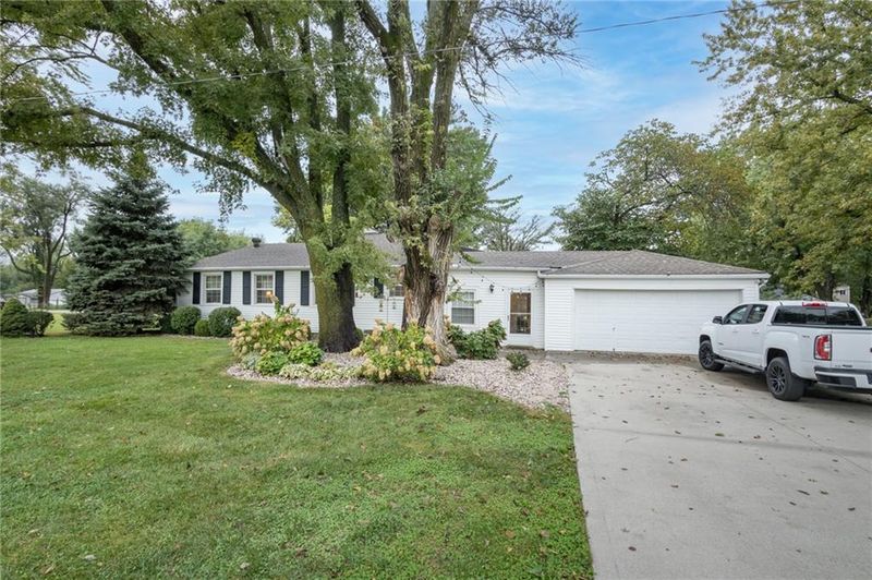 400 NW Frances Rd, Lee's Summit, MO 64063