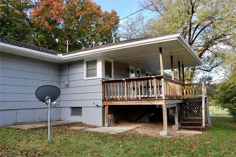 412 Logan St, Leavenworth, KS 66048