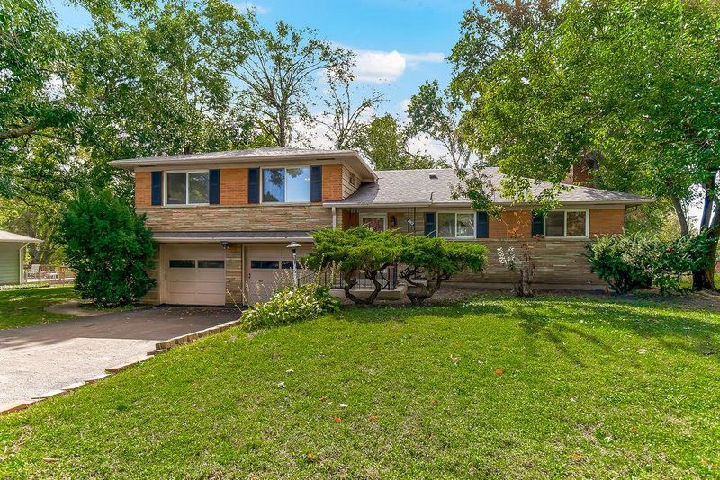 11801 E 45th Ter, Kansas City, MO 64133