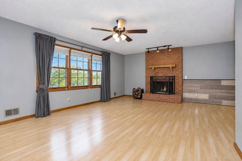 11712 E 62nd Ter, Kansas City, MO 64133