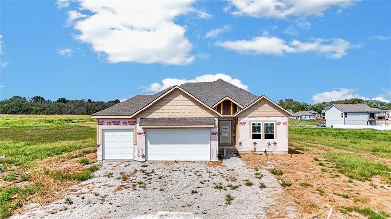 11110 E 209th St, Peculiar, MO 64078