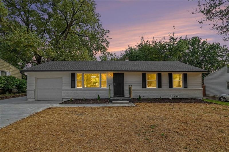 8507 Kentucky Ave, Raytown, MO 64138