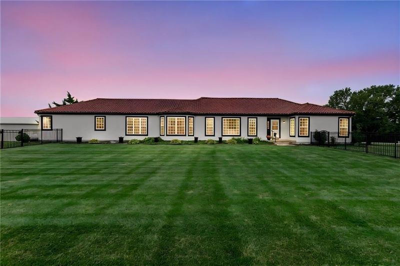 1005 W Main St, Cleveland, MO 64734