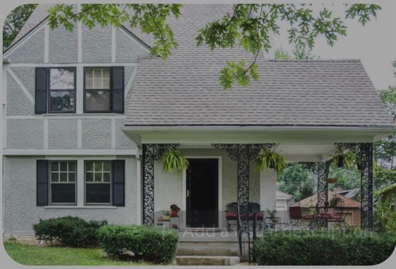 6149 Oak St, Kansas City, MO 64113