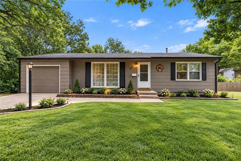 8427 Jame A Reed Rd, Raytown, MO 64138
