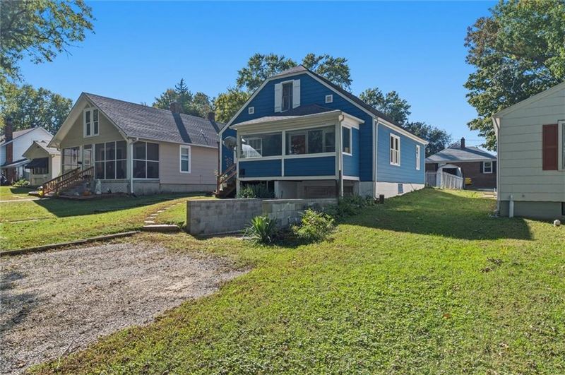 1504 9th Ave, Leavenworth, KS 66048