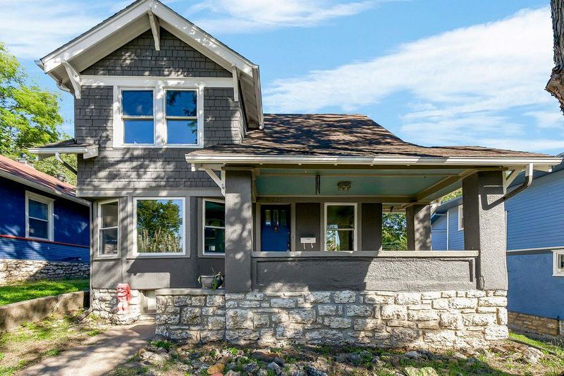 4217 Holmes St, Kansas City, MO 64110