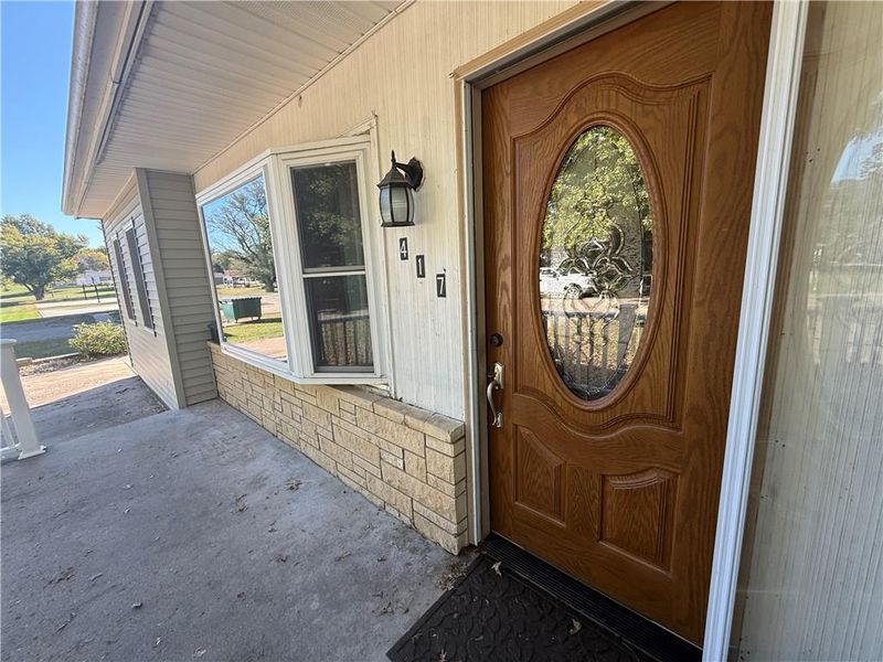 417 Cheyenne Ave, Hiawatha, KS 66434