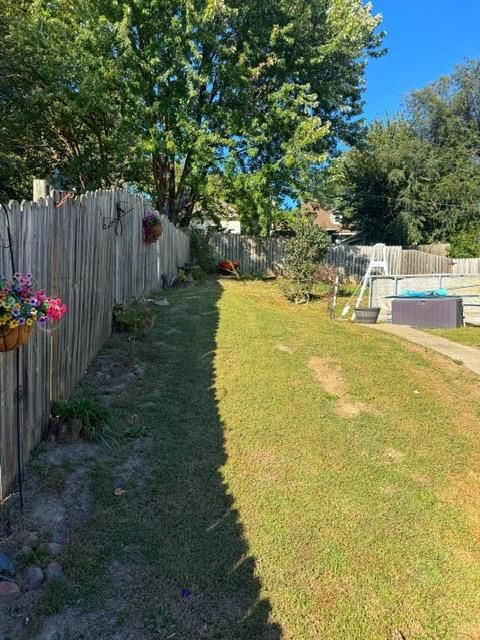 3013 Angelique St, St Joseph, MO 64501