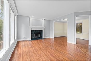 8009 W 144th Pl, Overland Park, KS 66223