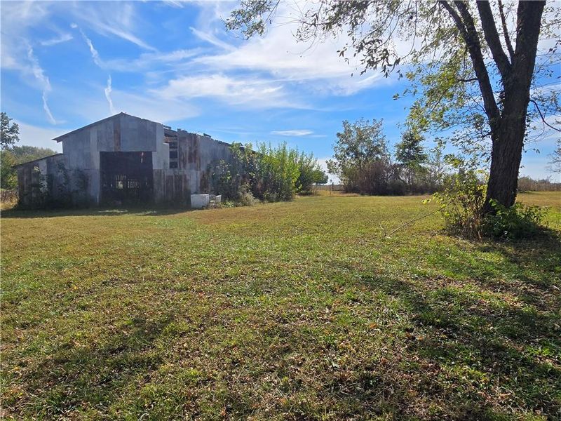 1049 SW 418p Rd, Deepwater, MO 64740