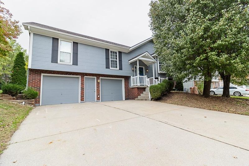 3516 S Maybrook Ave, Independence, MO 64055