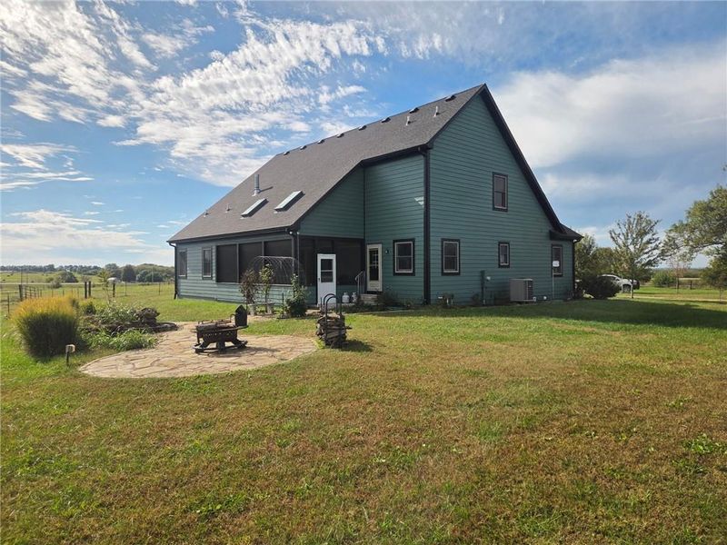 19704 W 278th Ter, Paola, KS 66071