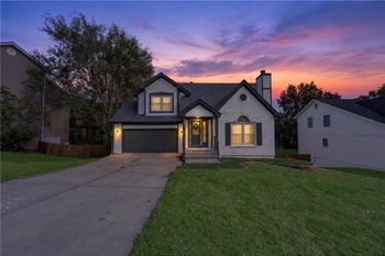 6529 NW Hidden Valley Rd, Kansas City, MO 64152
