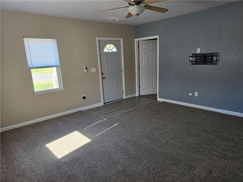 300 N Main St N, Green Ridge, MO 65332
