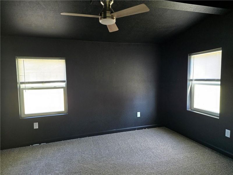 300 N Main St N, Green Ridge, MO 65332