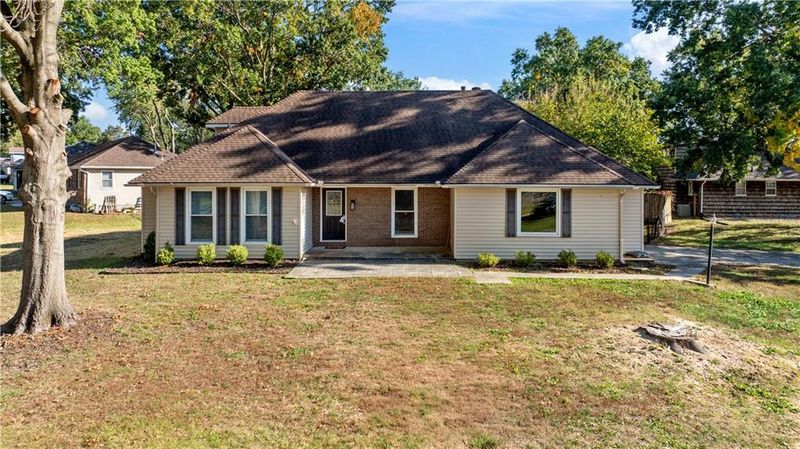3001 Wing Ave, Sedalia, MO 65301