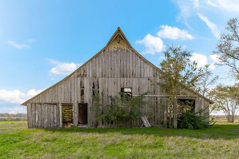 15075 E 203rd St, Peculiar, MO 64078