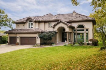 1205 NW 43rd Ter, Kansas City, MO 64116