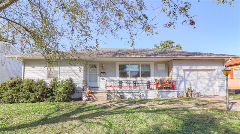 1402 Quincy Ave, Sedalia, MO 65301