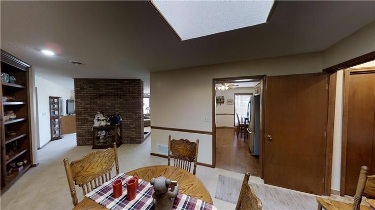 7355 NW Moore Dr, Kansas City, MO 64152