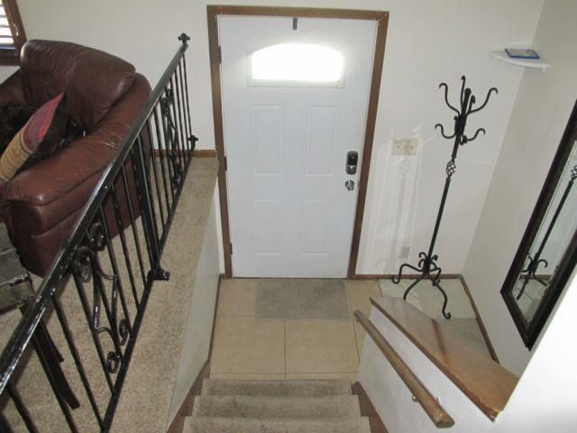 8615 E 108th Ter, Kansas City, MO 64134