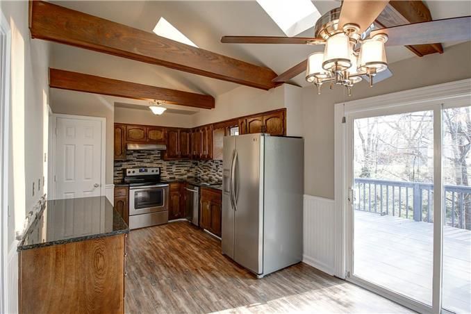 7801 N Stoddard Ave, Kansas City, MO 64152