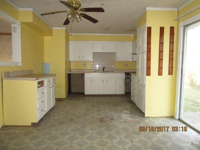 7511 E 111 Ter, Kansas City, MO 64132