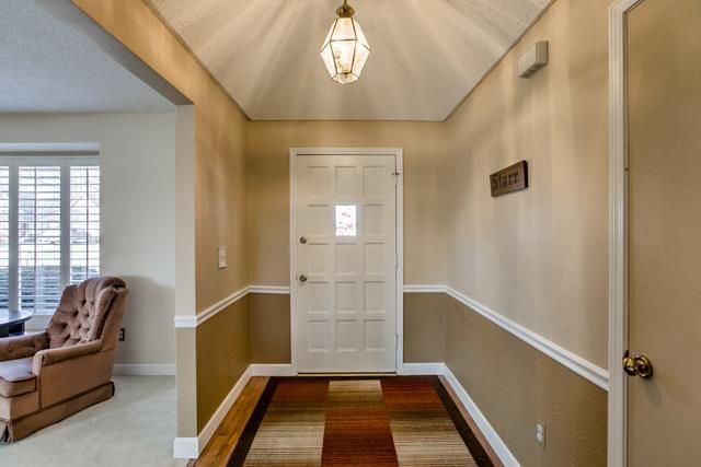 10357 Earnshaw St, Overland Park, KS 66215