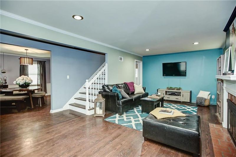 443 E 81st St, Kansas City, MO 64131