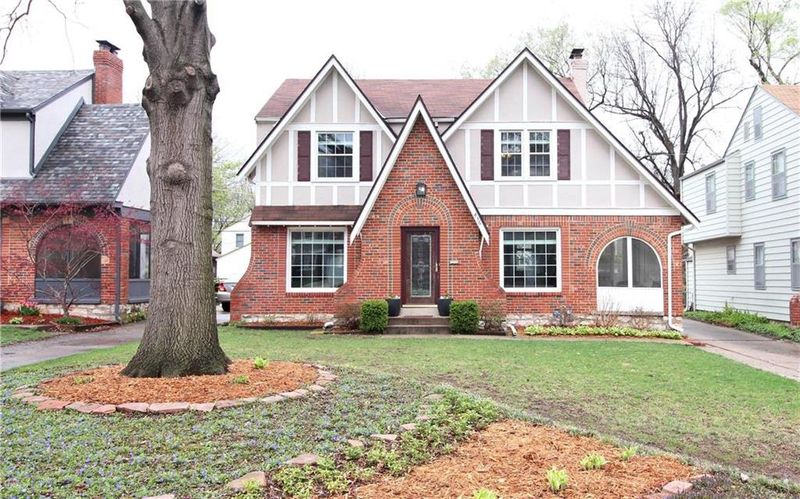 436 E 74th Ter, Kansas City, MO 64131