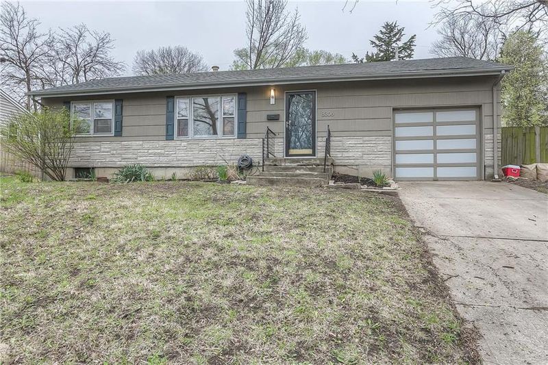 8306 Pico St, Kansas City, MO 64114