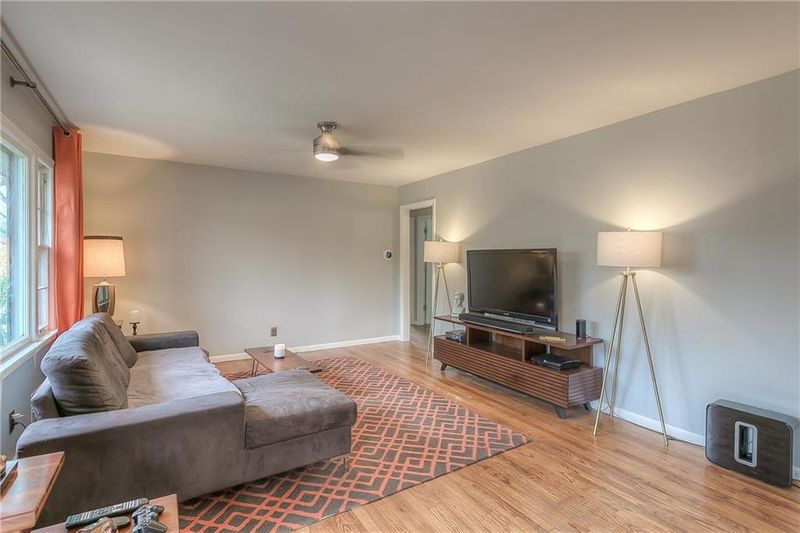 8306 Pico St, Kansas City, MO 64114
