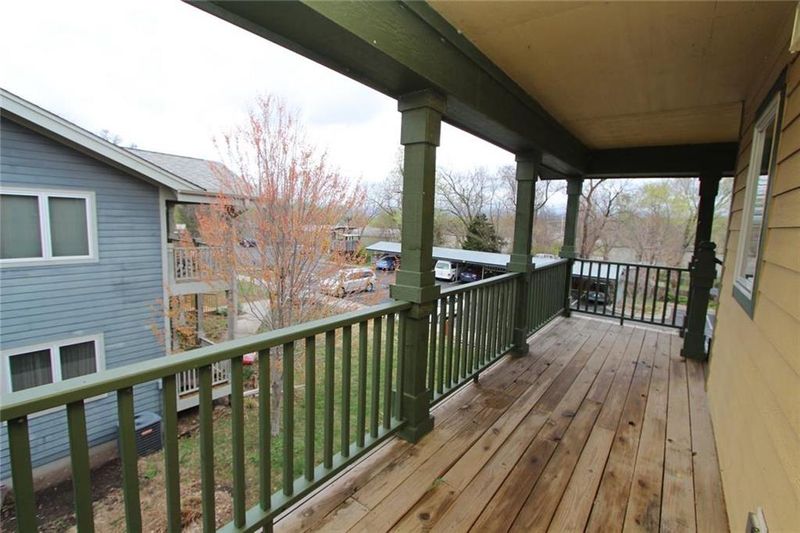 1230 Delaware St #D22, Lawrence, KS 66044