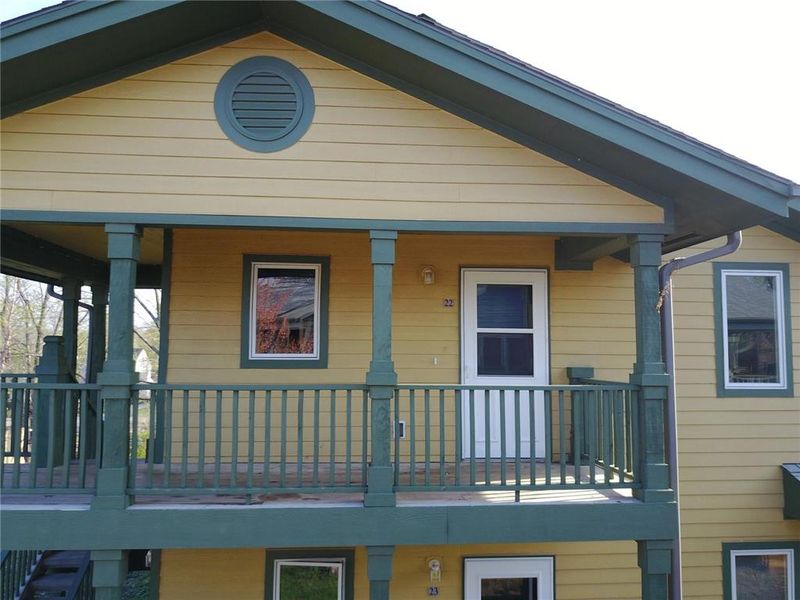 1230 Delaware St #D22, Lawrence, KS 66044