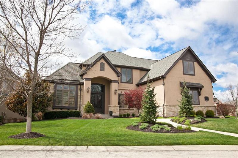 16316 Barton St, Overland Park, KS 66062