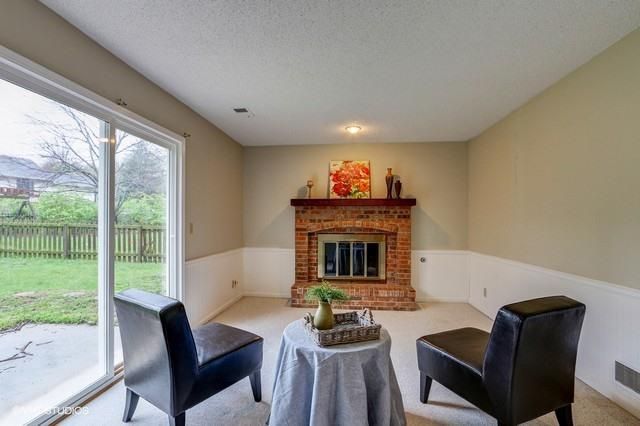 7809 W 112th St, Overland Park, KS 66210