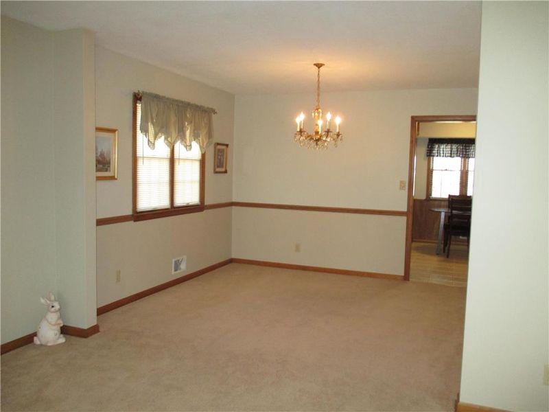 6207 Moats Ave, Kansas City, MO 64133