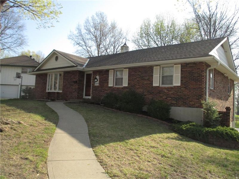 6207 Moats Ave, Kansas City, MO 64133