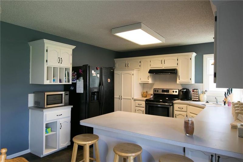 8435 N Carson Ave, Kansas City, MO 64153