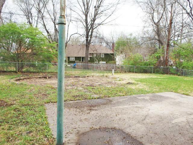 8908 E 89th St, Kansas City, MO 64138